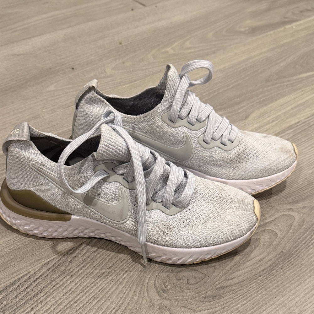 Nike Women's White and Gray Sneakers